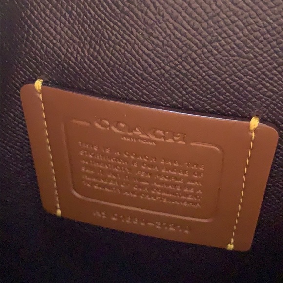 Coach tote - Picture 3 of 4